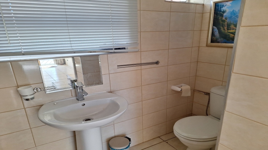 4 Bedroom Property for Sale in Brymore Eastern Cape